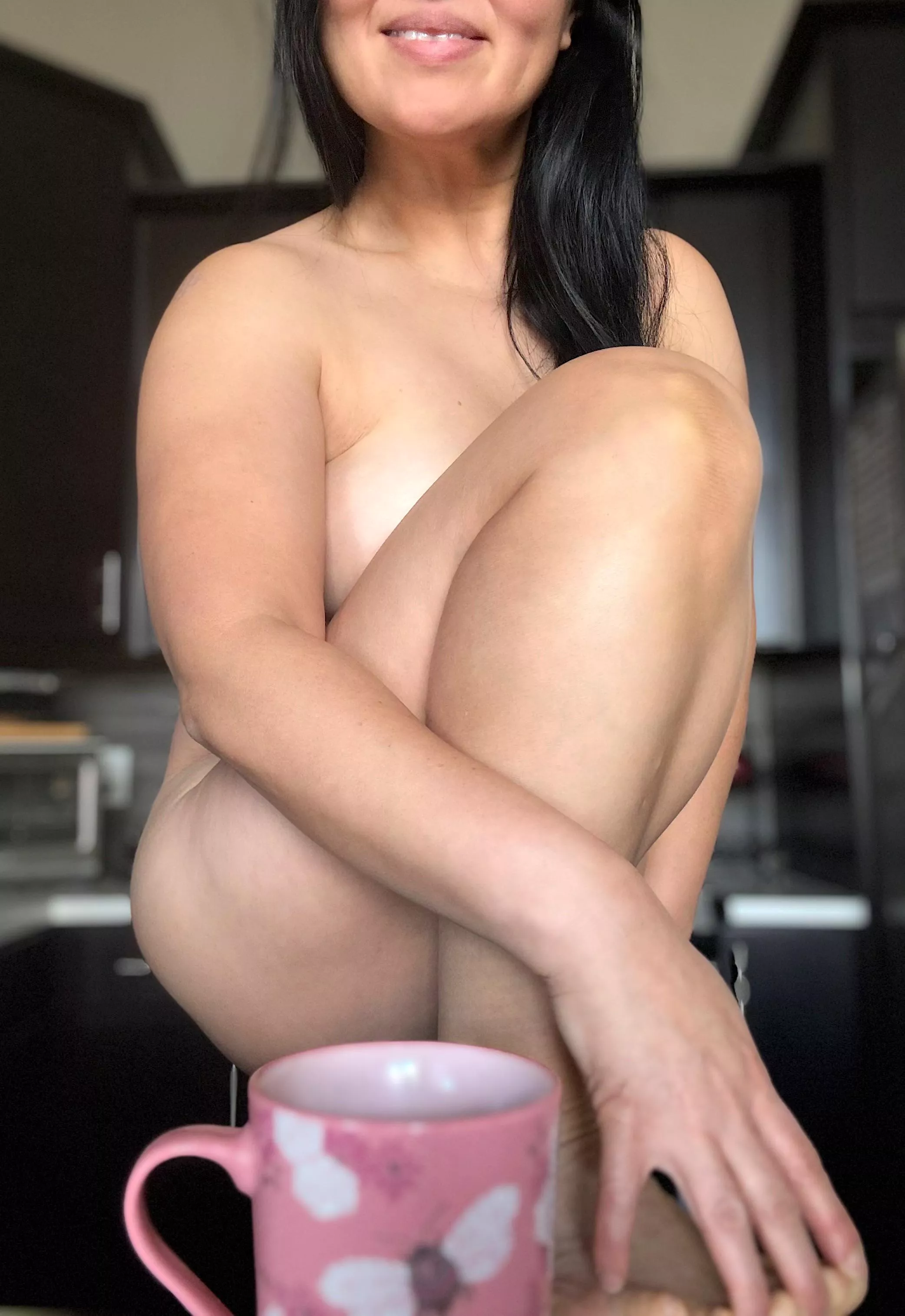 Tightly bound and ready for a fill…of ☕️ 😏