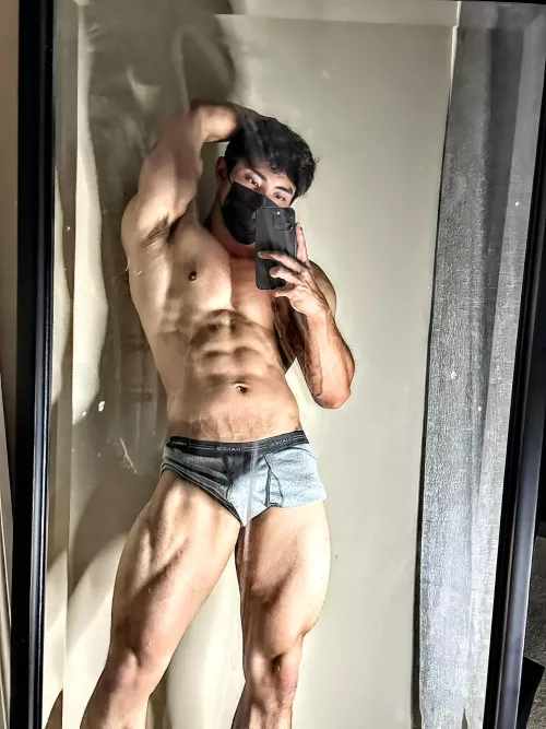 [19] like Korean boys with big legs?