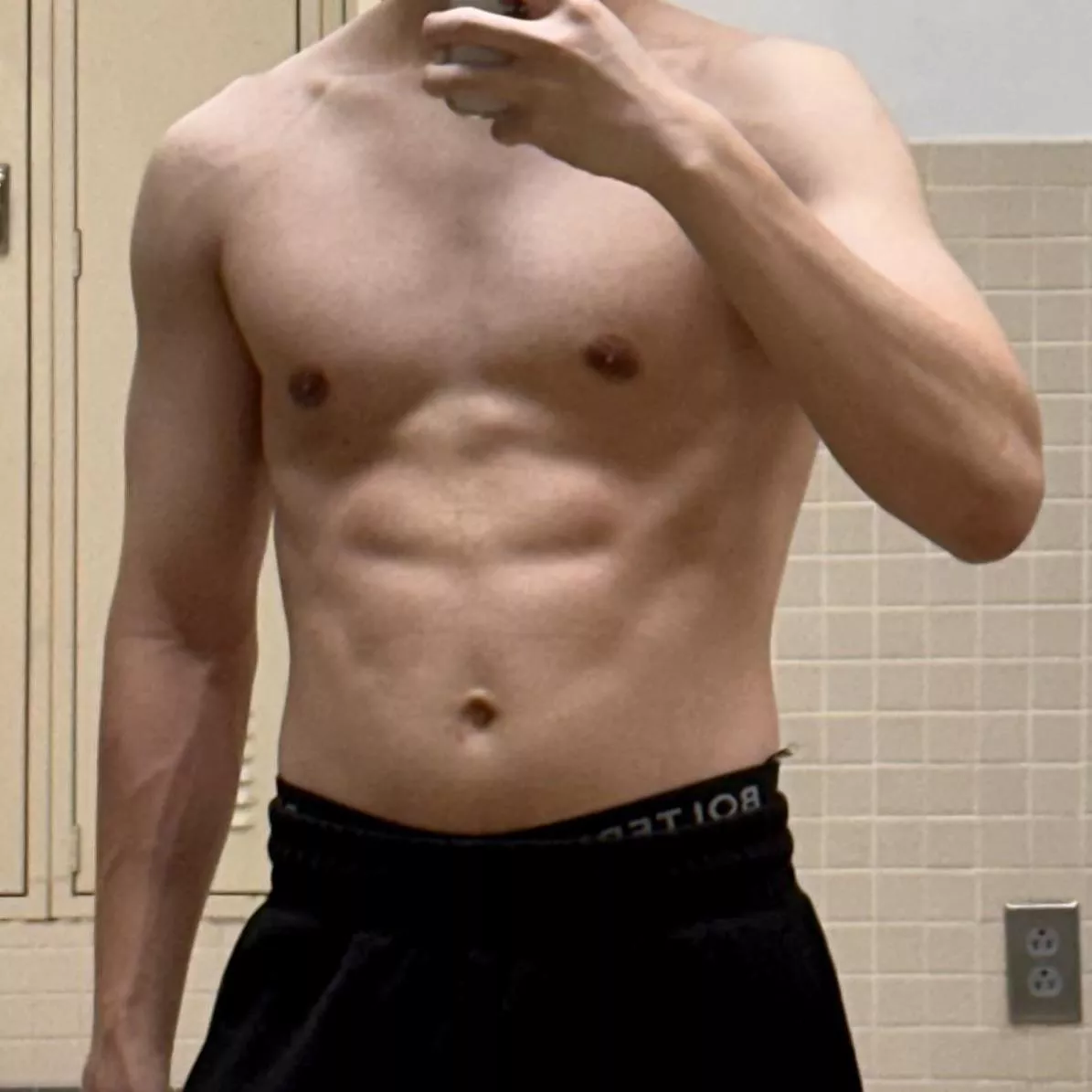 26 [M4M] #manhattan looking for other hung guys to have fun with