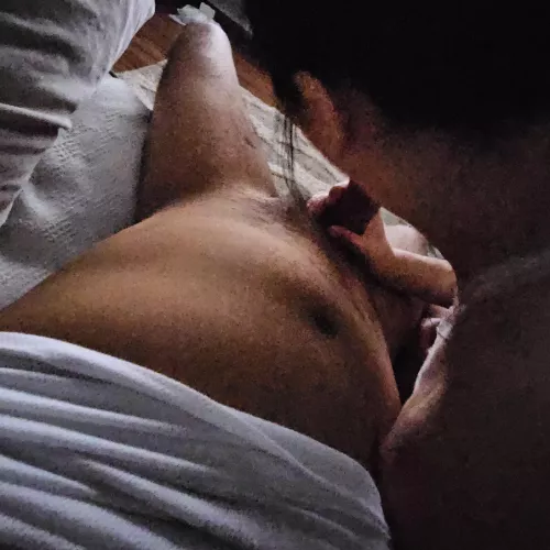 [27] [M4F] where're my fwb? Humble tx h0sting. Looking to find a single F so we can find couples to swap with. Again I'm a single f looking for a single female or couple to play with. 