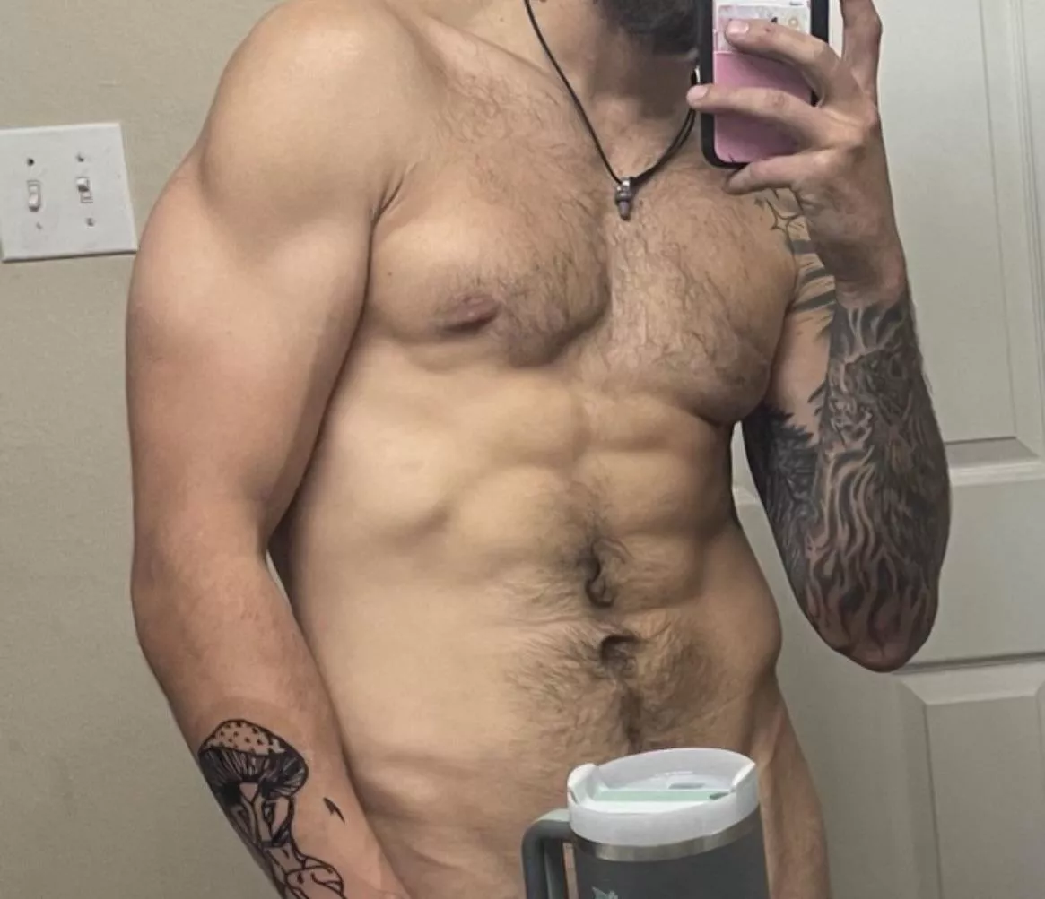 27 [m4f/t/m/ couples] west side blue collar dude looking for fun