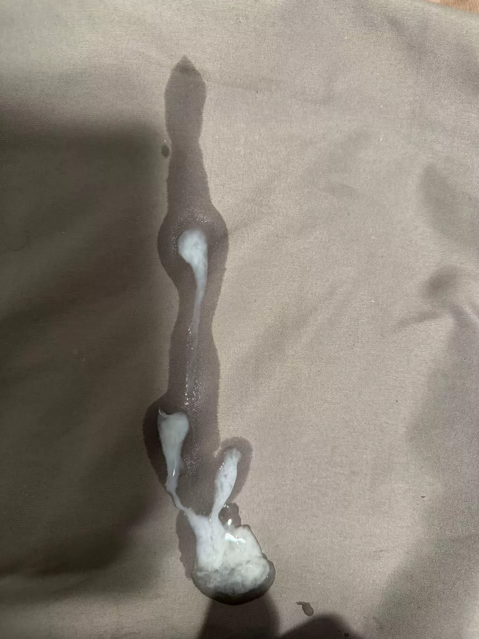 (29) Made a mess on my girlfriend’s side of the bed again 😈 