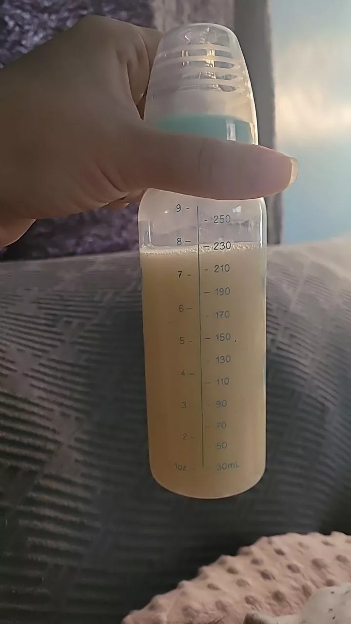 3 days PP and my milk is in! 😍😍 Mooo 🍼🥛🐄