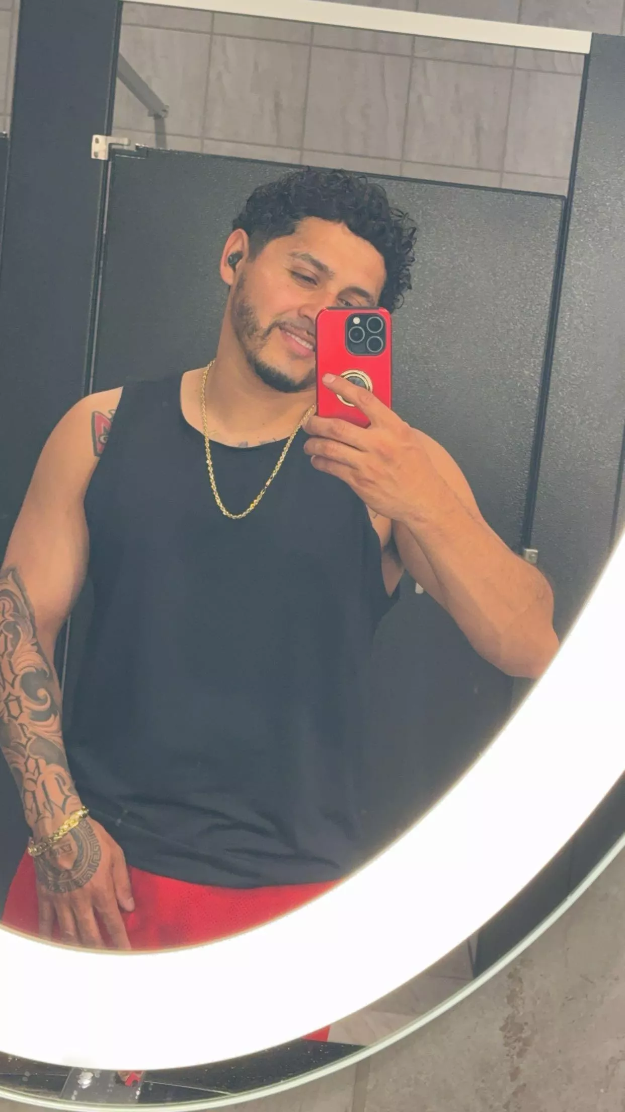 [31]m anybody 💨 here hit me up 