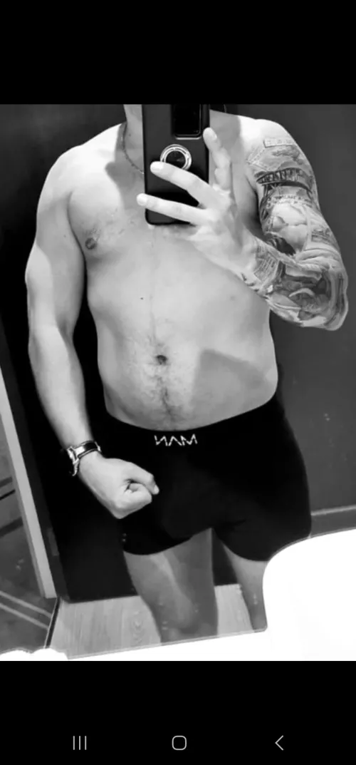 35M looking for willing F to join NSA relationship. Needs to be open and willing to explore each other