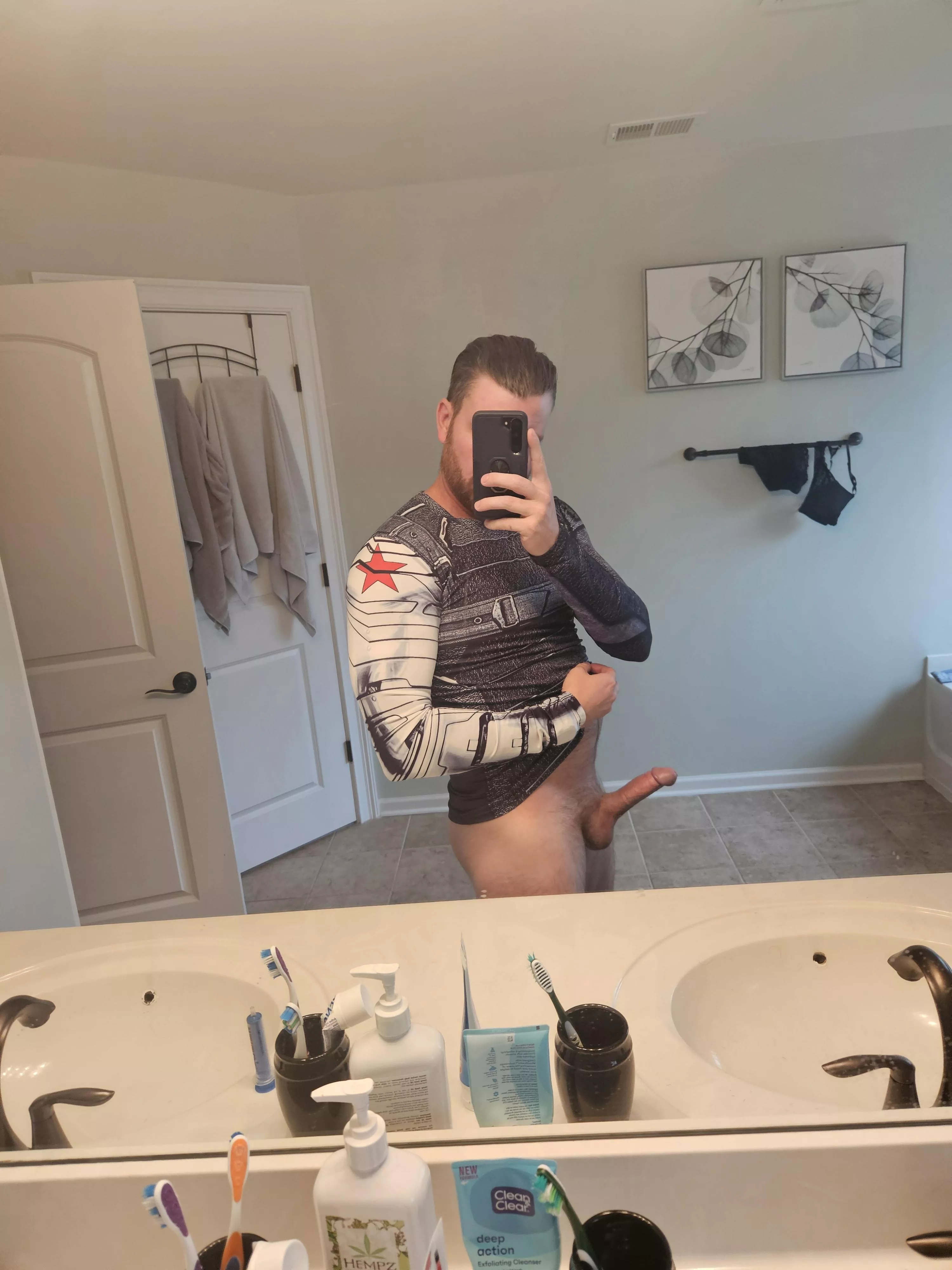 [38] [M] Bonus points if you know what the shirt is🤓