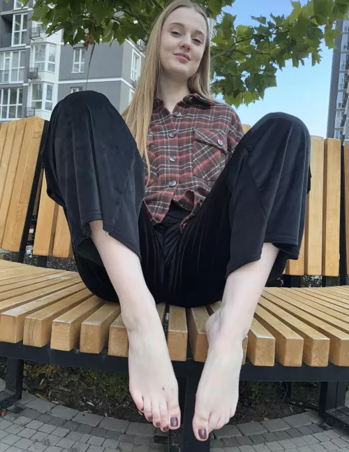 A straitjacket and a smile with bare soles to make you smile too