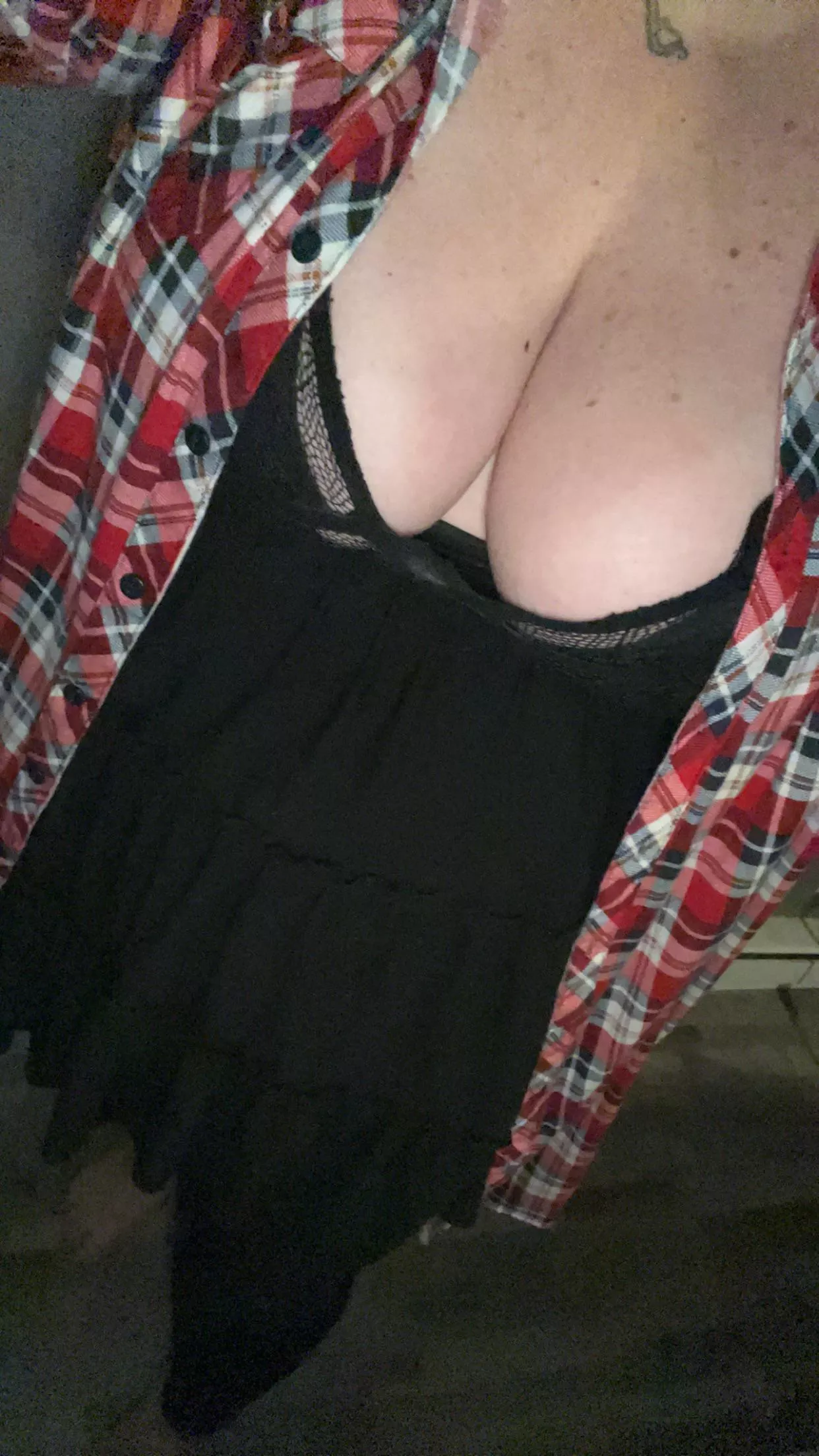 Any exhibitionist couples? 