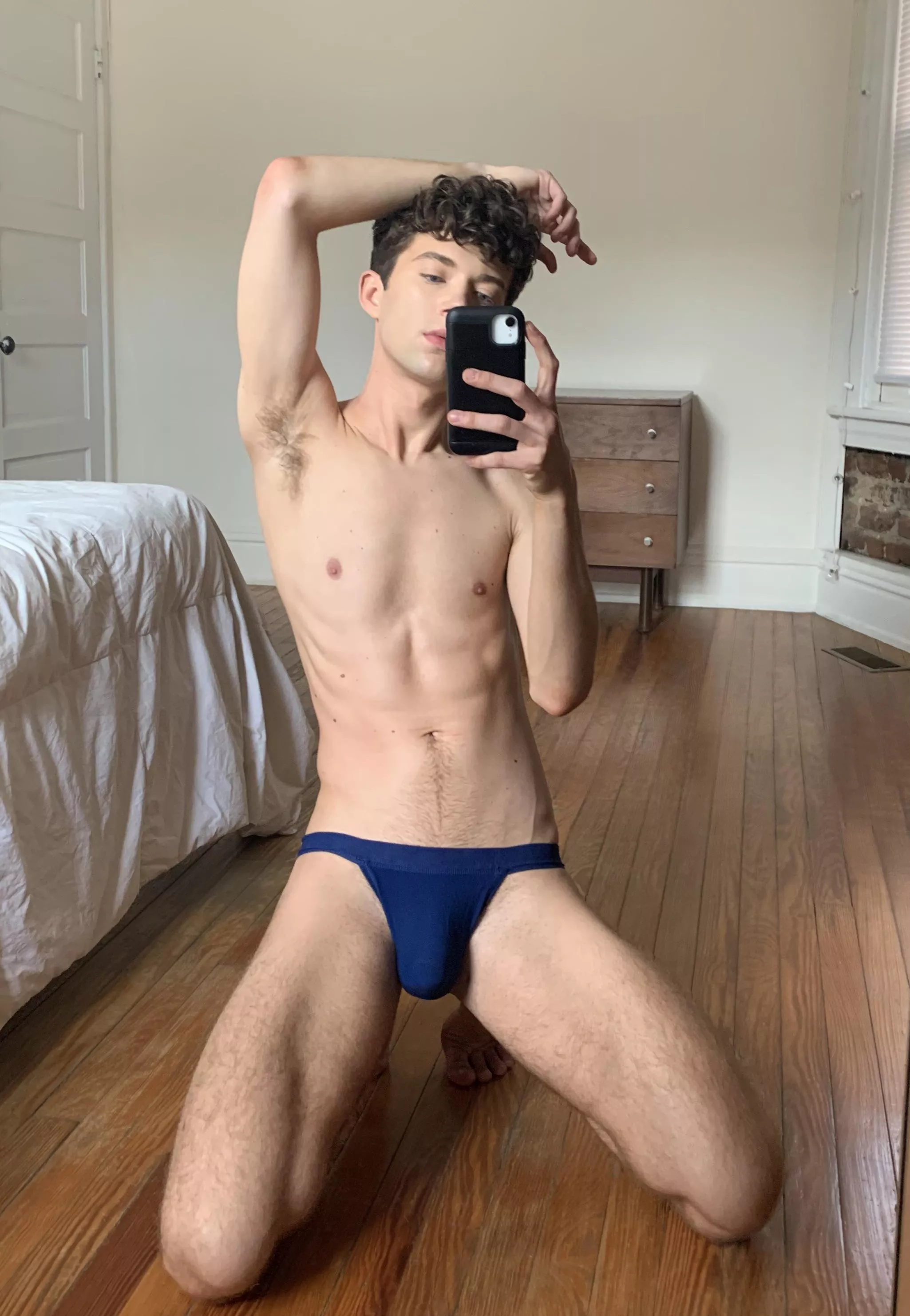 Be honest, would you wanna sniff or lick my sweaty teen pits?