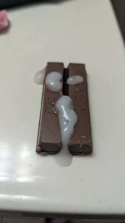 Break me off a piece of that Cum Kat bar! 🍫