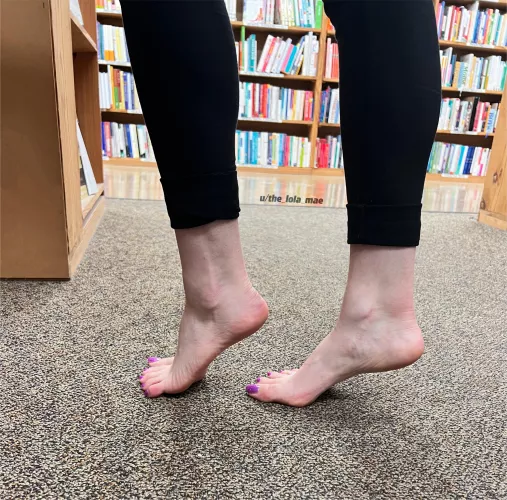brought my invisible heels to the book store 😉