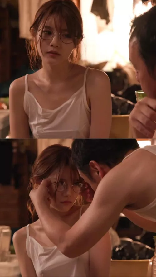 Can anyone knows the name of this actress or the code in this picture?