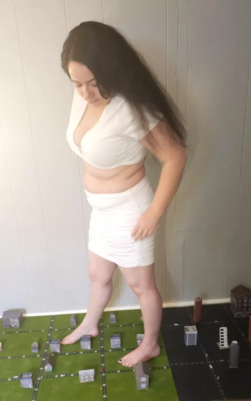 Checking this city out and planning my destruction 