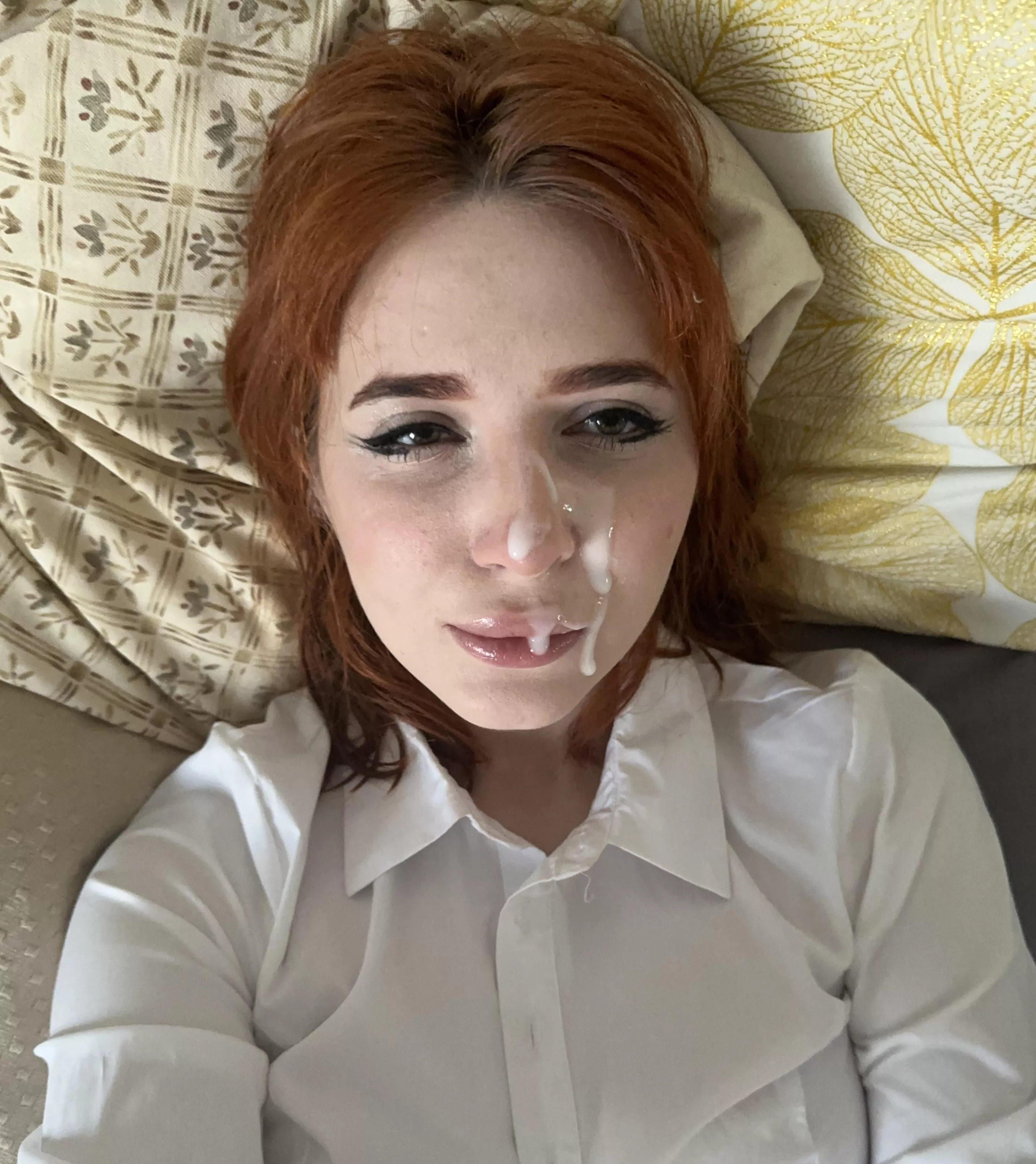 Cougar on vacation looking for some younger fun