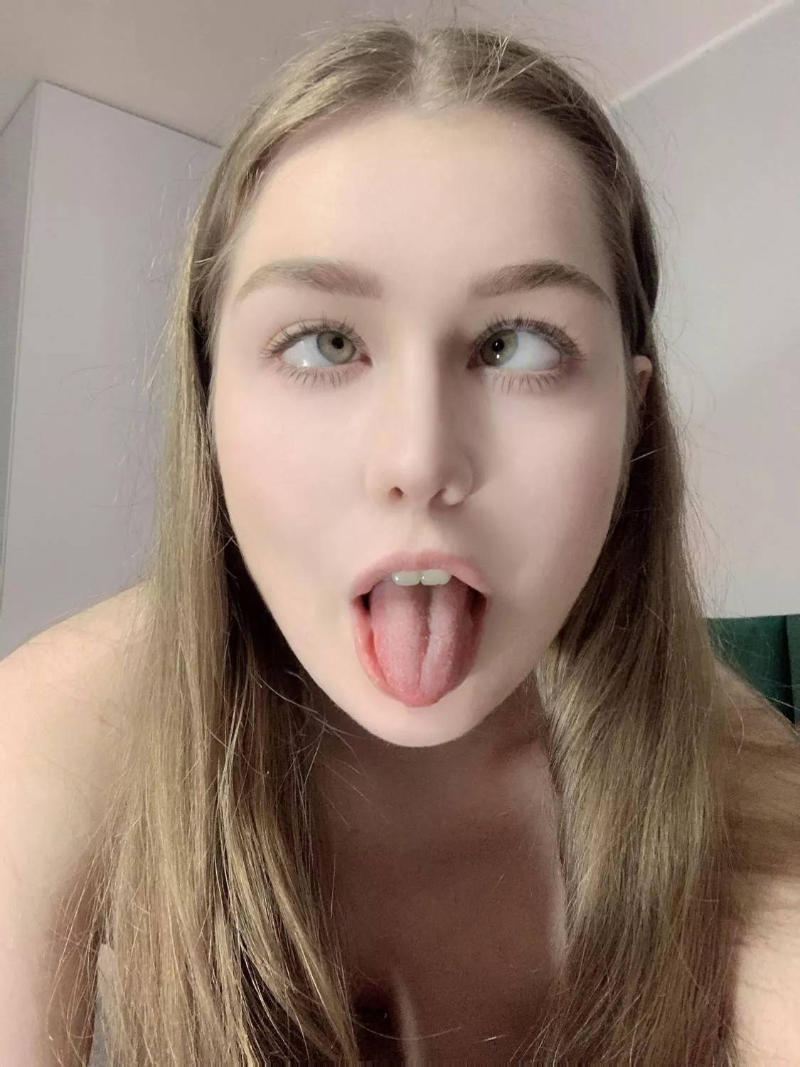 Cover my face with your cream