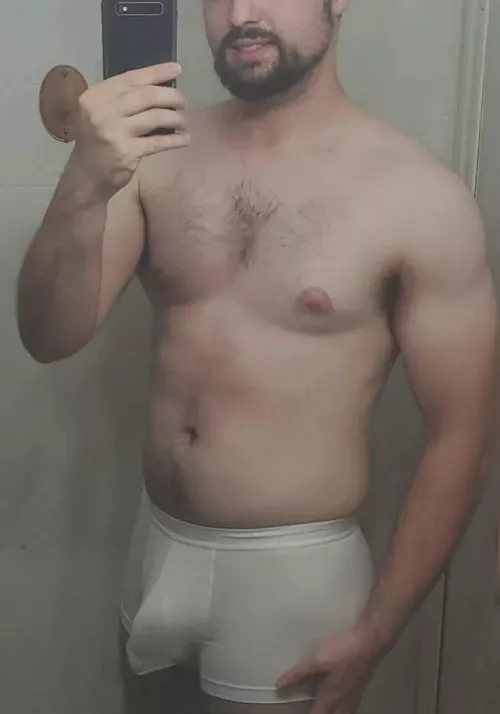 Do i have a decent enough bulge for you? Hows my body too?