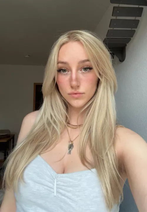 Do what your mommy says u little virgin! 