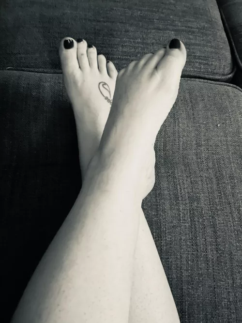 Do You Like Sexy MILF Feet in Black & White?