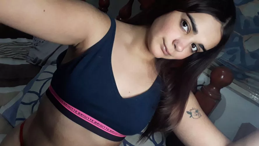 Do you like the color blue on me? 