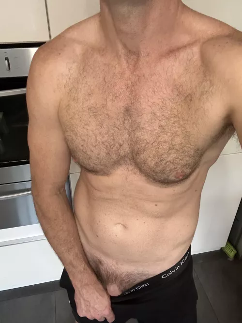 Does everyone else erect their xxxmas tree this weekend too? (m)