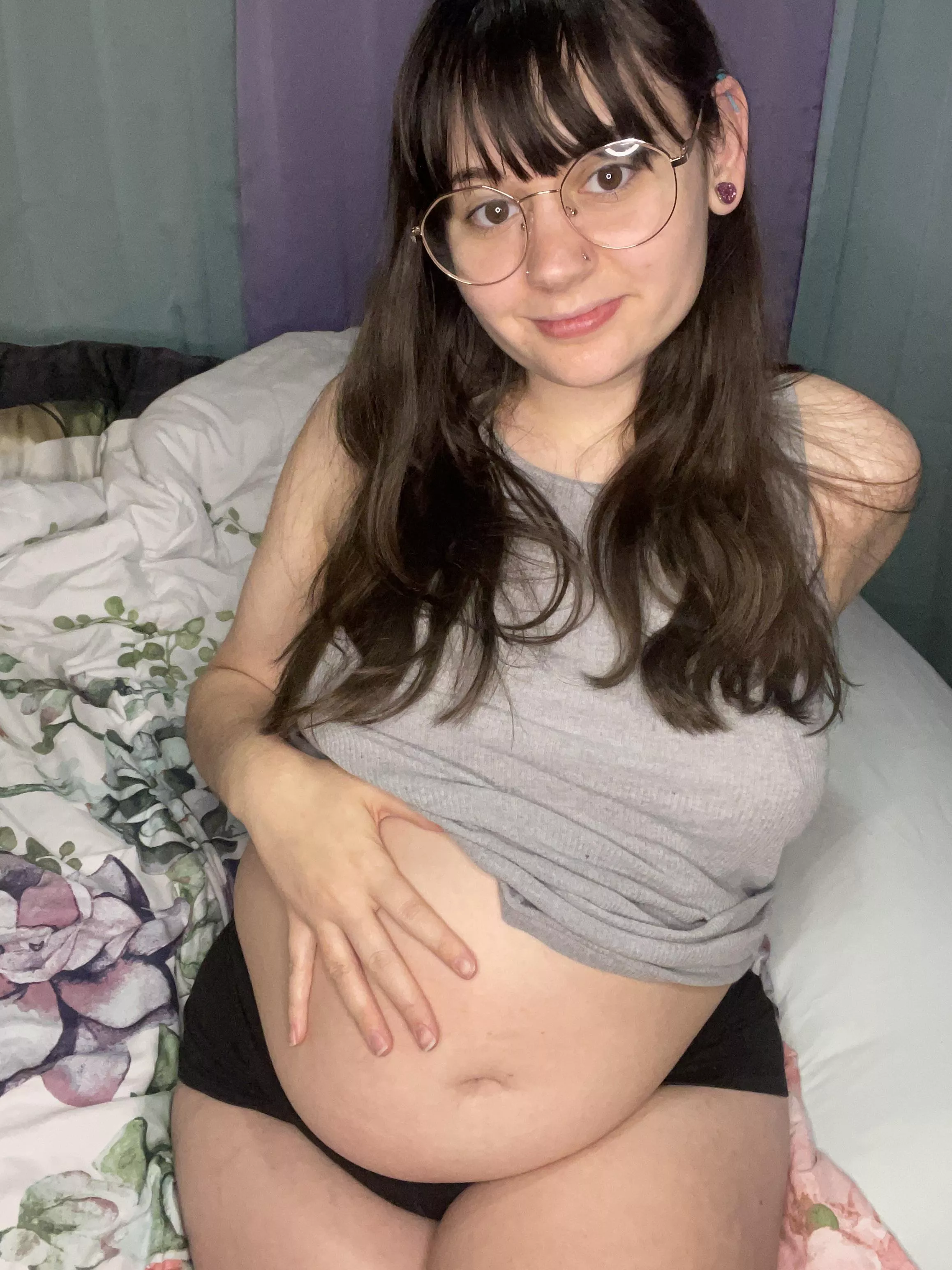 Does my big belly get you hard?😊