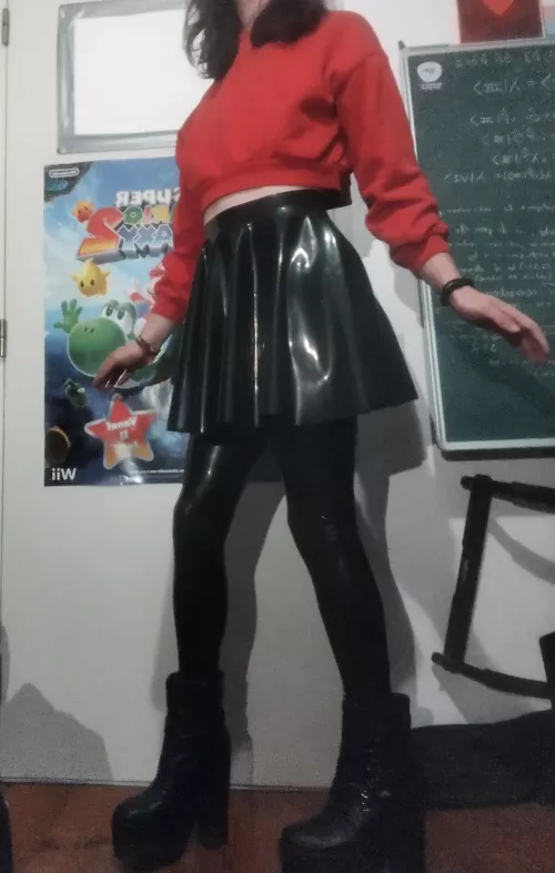 Dress me up like your latex doll