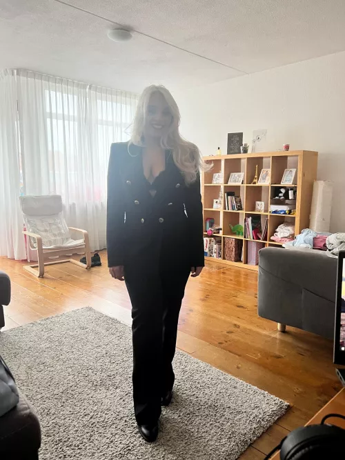 ⭐️GALADRIEL⭐️ married with 25, is that a problem?❤️❤️❤️