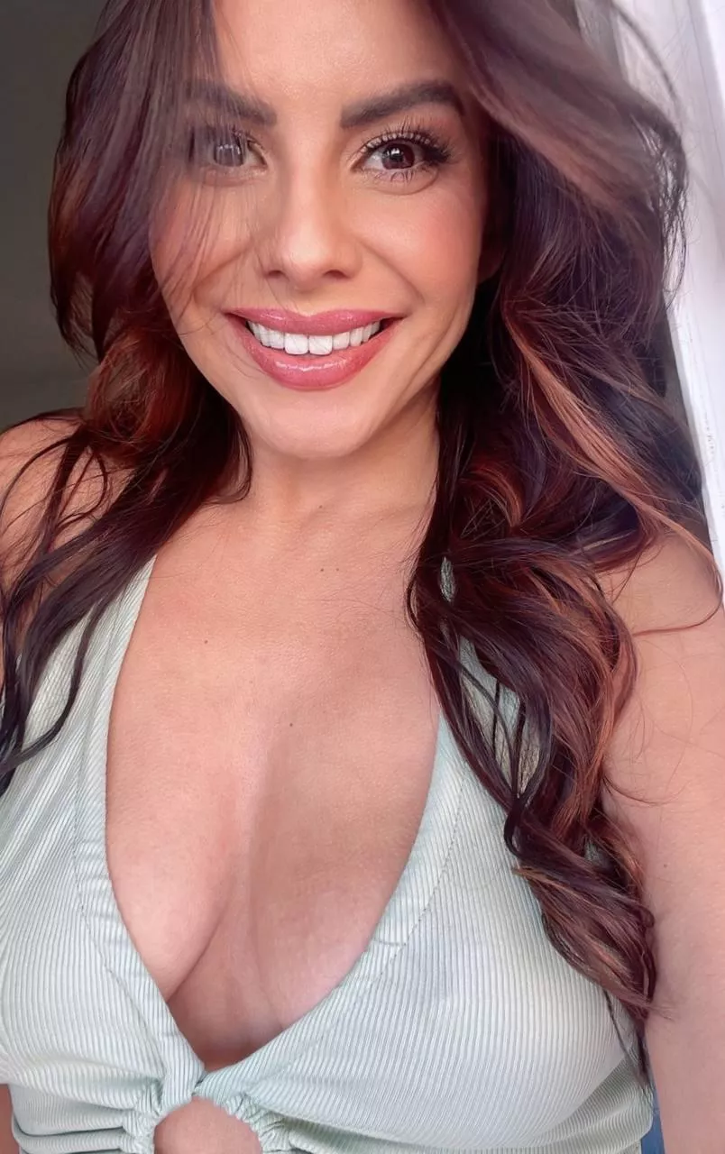 Had a good hair day & felt pretty ☺️ [F]