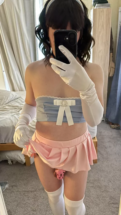 Help! I’m turning into a chastity princess👑