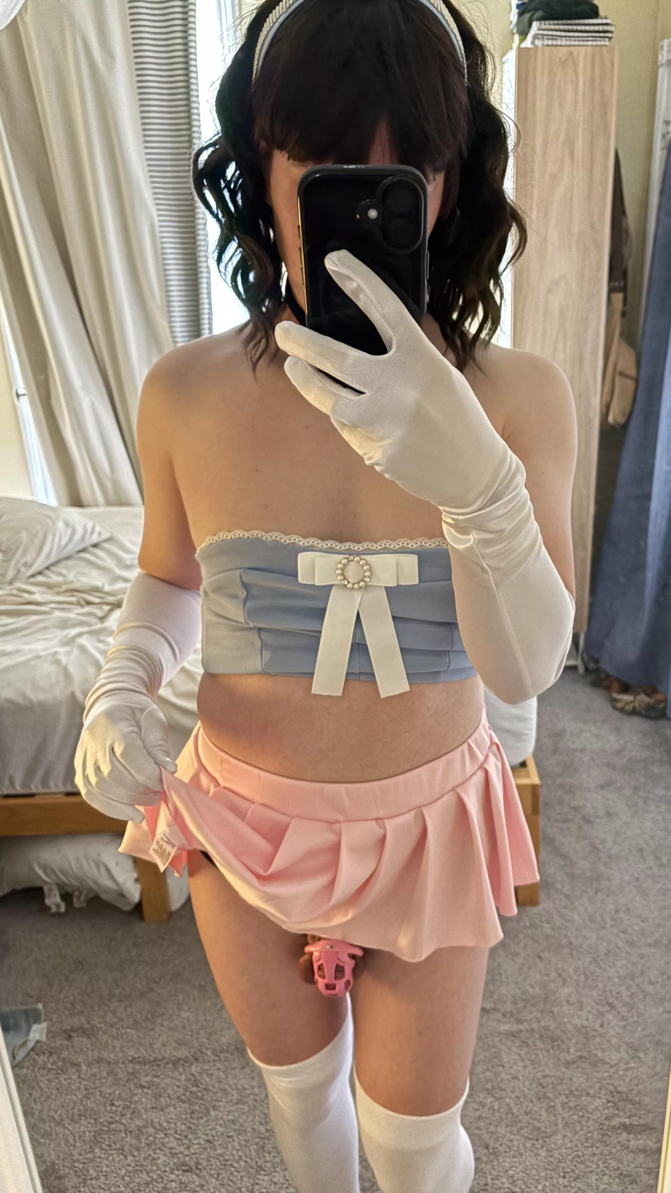 Help! I’m turning into a chastity princess👑