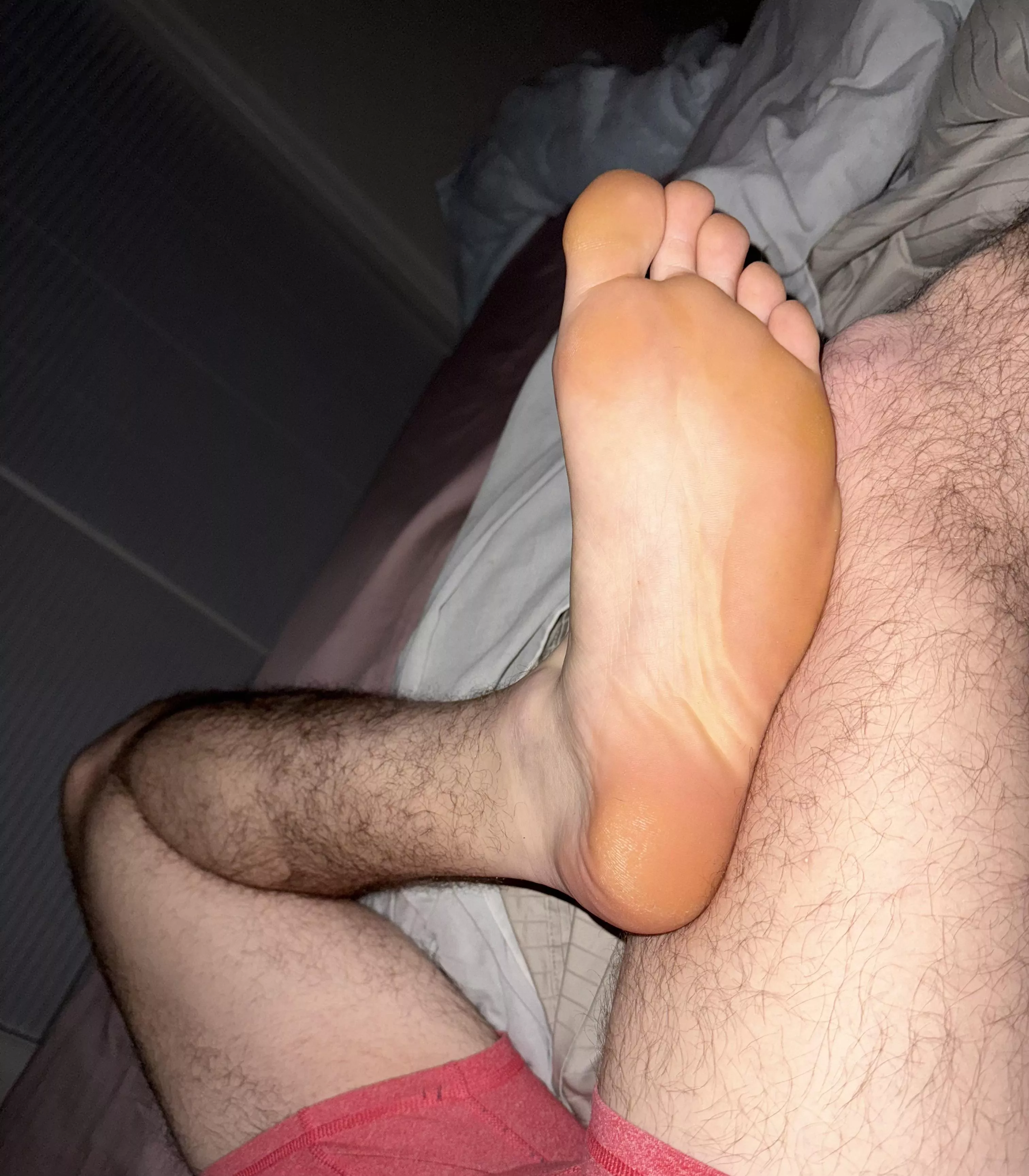 Hey little bro, wanna see whose foot is bigger? 😜 (28)