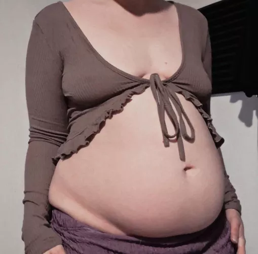 how would you react if you saw me in this at the bar? 🥰