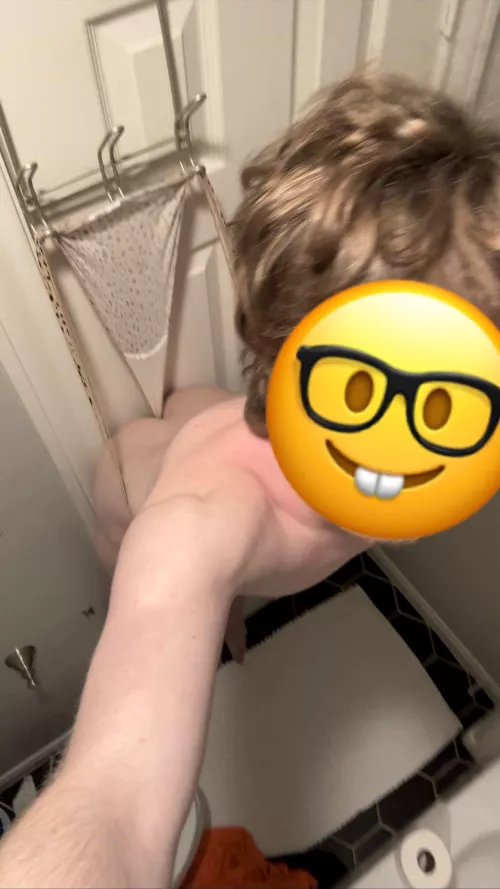 i need some help ripping some panties, dm me to punish me 🤭😵‍💫