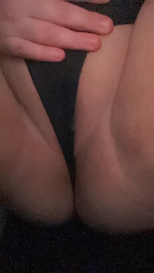 I want to taste me on your (f)ingers 👅💦 what are you doing after pulling my panties to the side? 😉