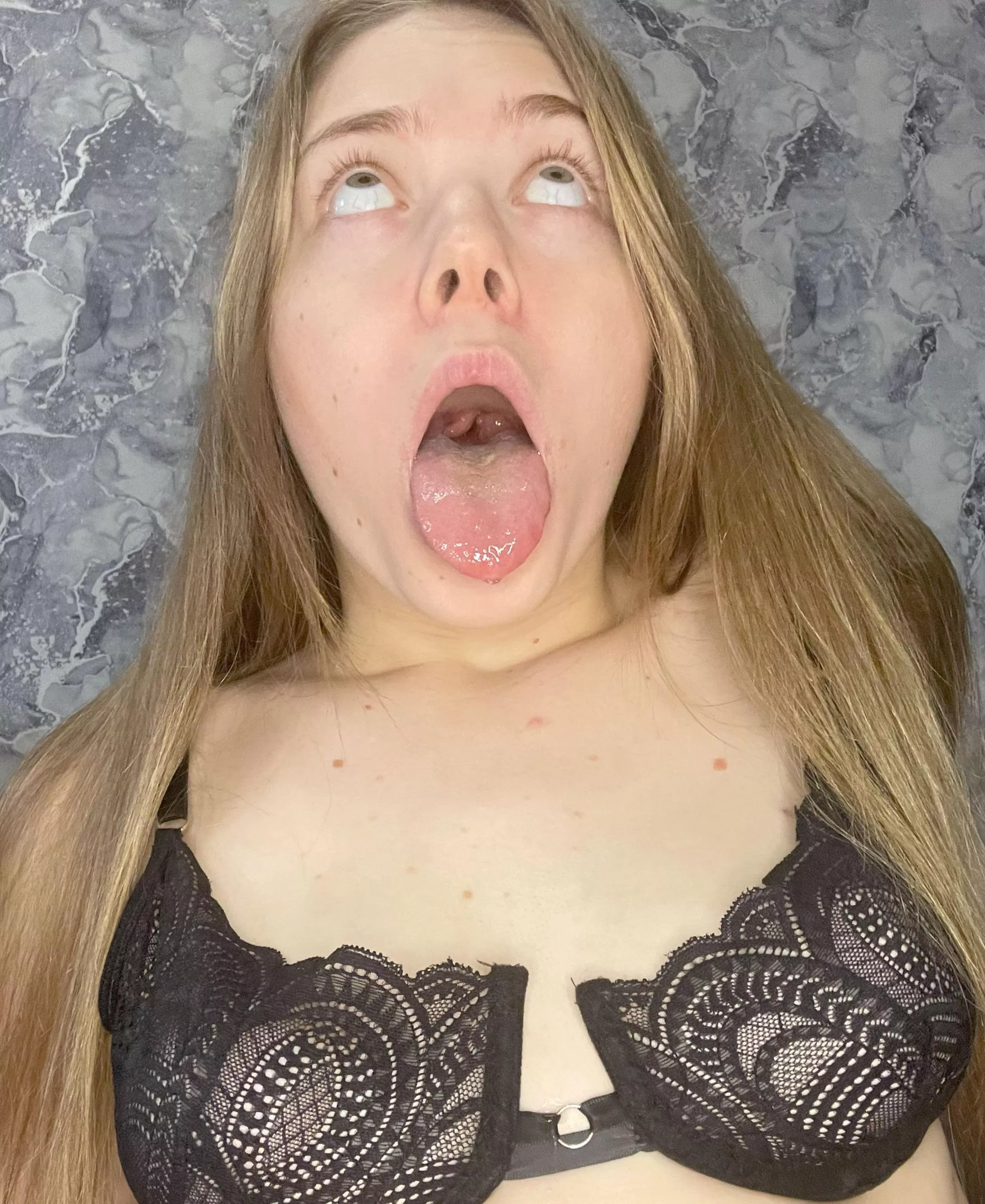 I'm going crazy with semen on my tongue