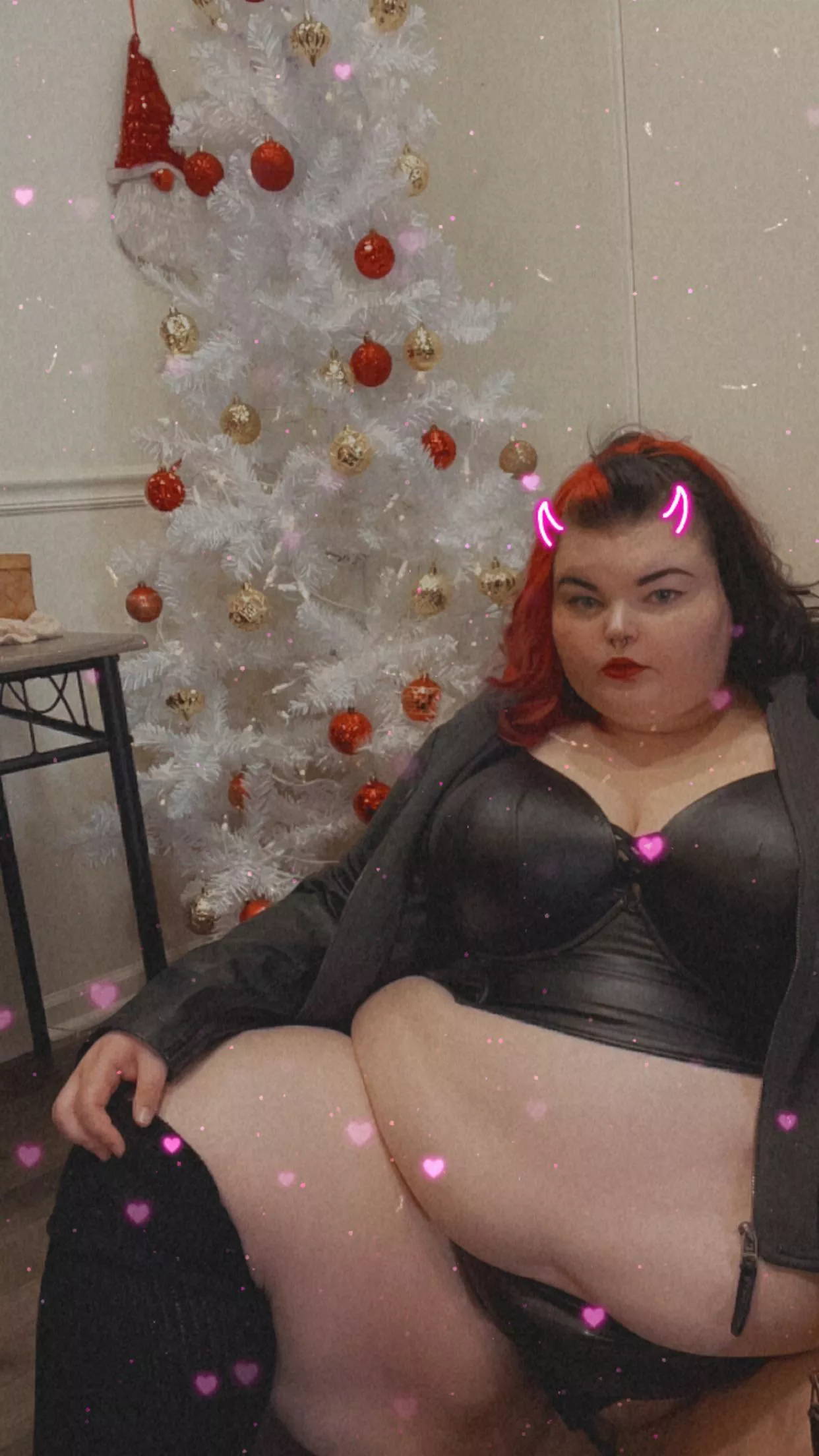 I’m ur gift for the holidays 😘