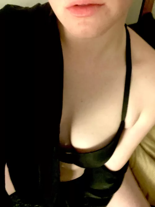 Is this appropriate office wear?