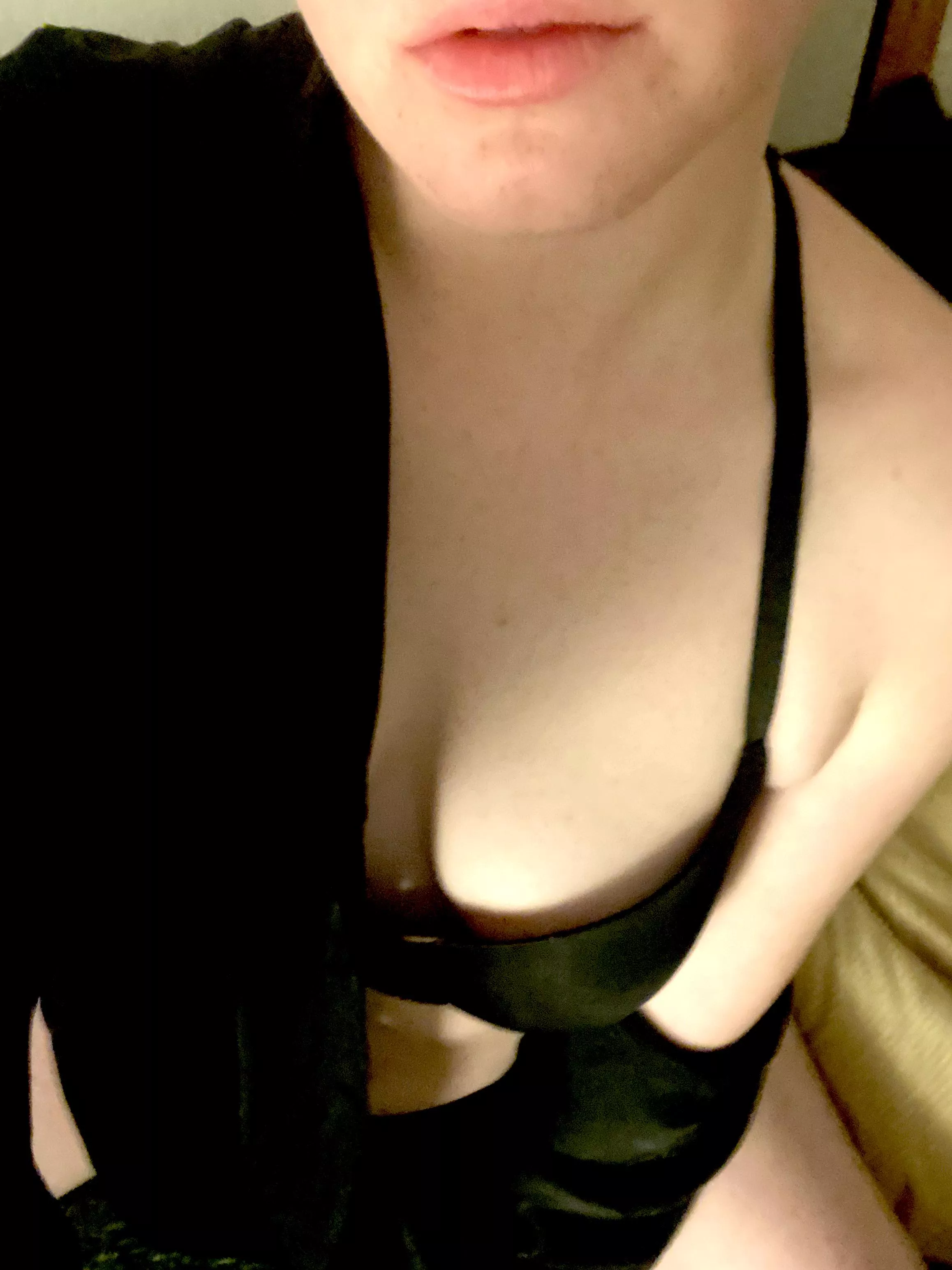 Is this appropriate office wear?