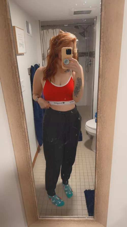 It’s a comfy lazy day ft. My messy mirror 😬