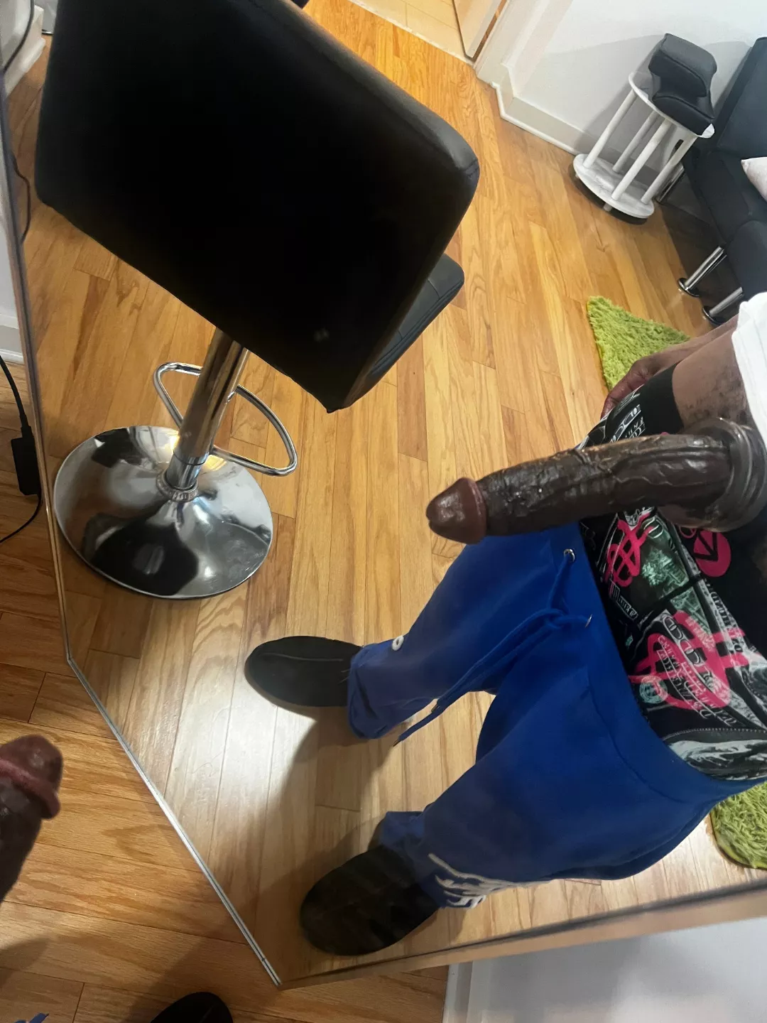 Jus to remind you shrimp dicks what a real man looks like 🤷🏾‍♂️