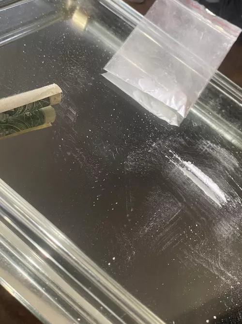 Just got another gram. I need a snowbunny to hit these slopes with.