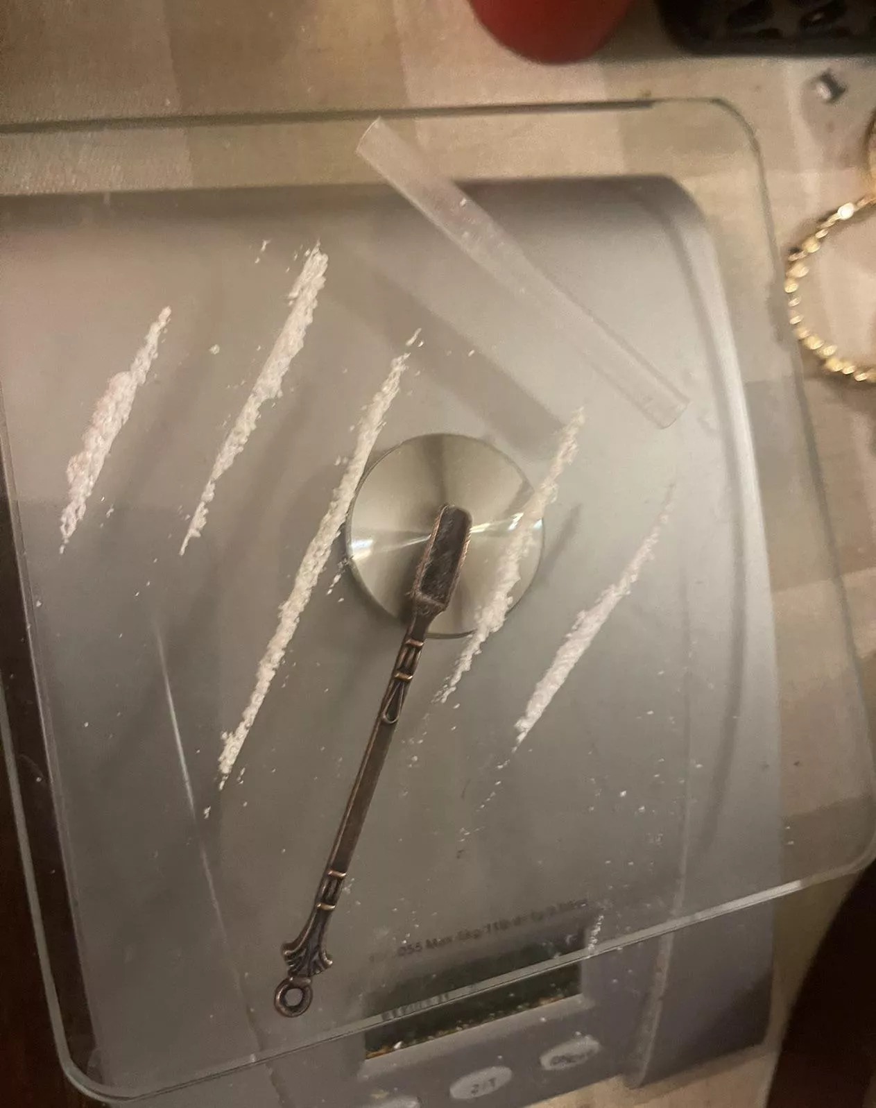 Lines make her so wet 