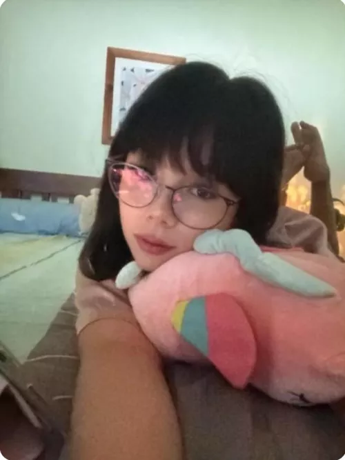 Looking for anyone that wants to chat I’m very lonely and bored