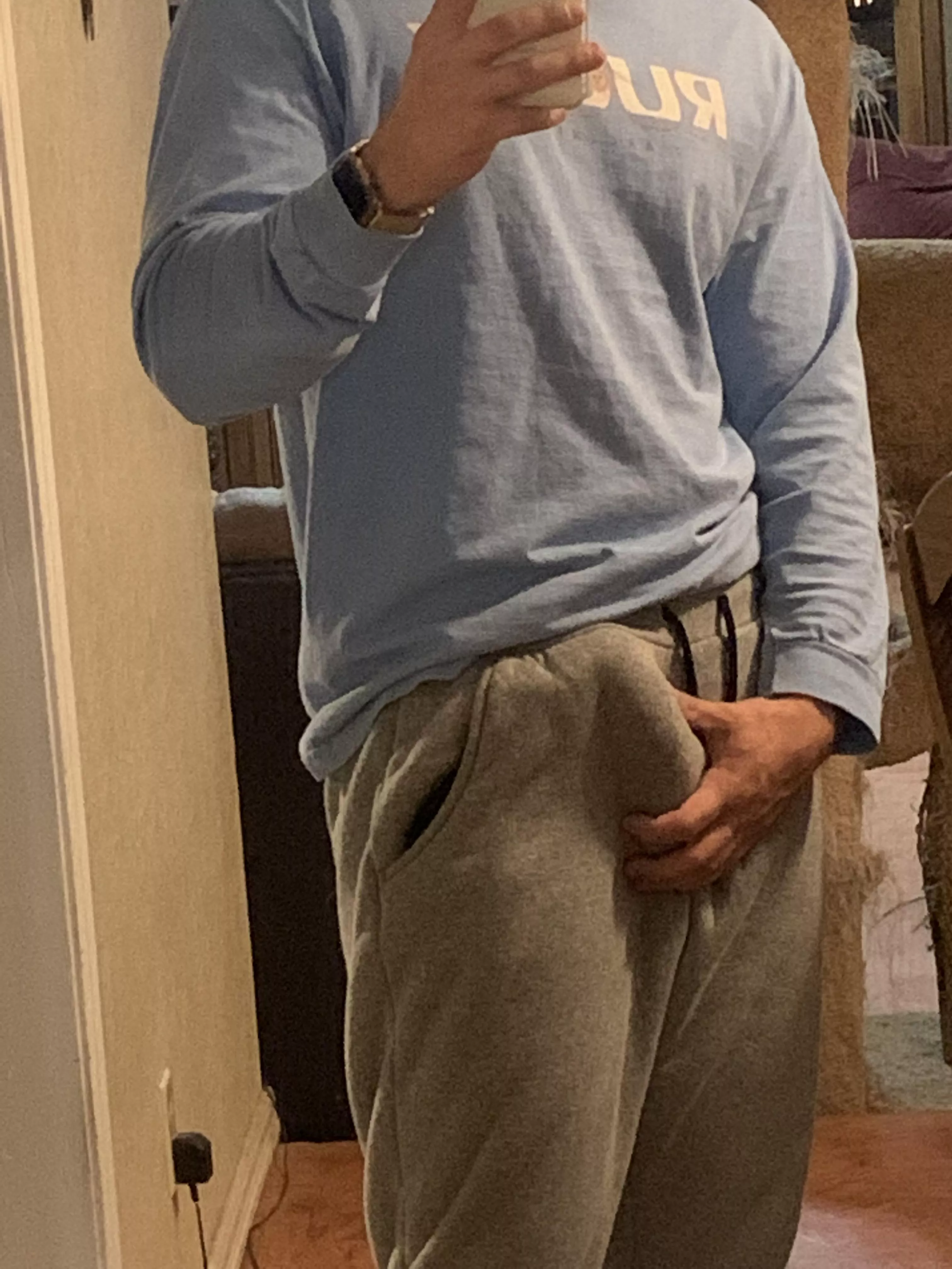 [M4mf] 28 white male visiting buda