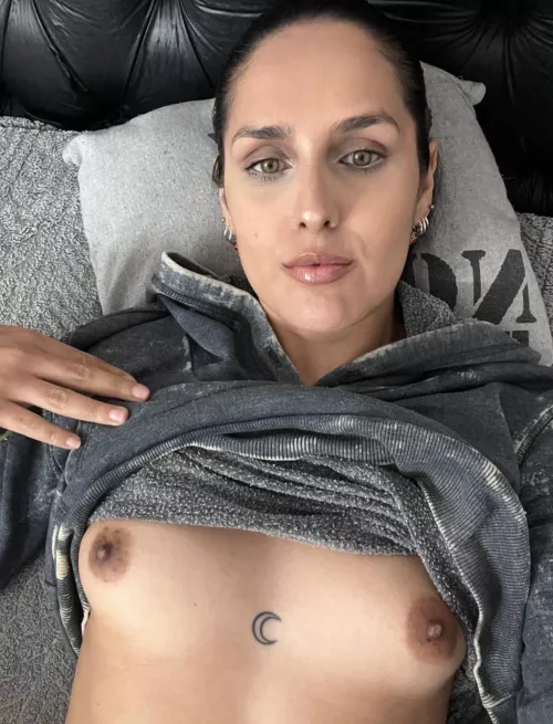 may be small but i love my natural tits 