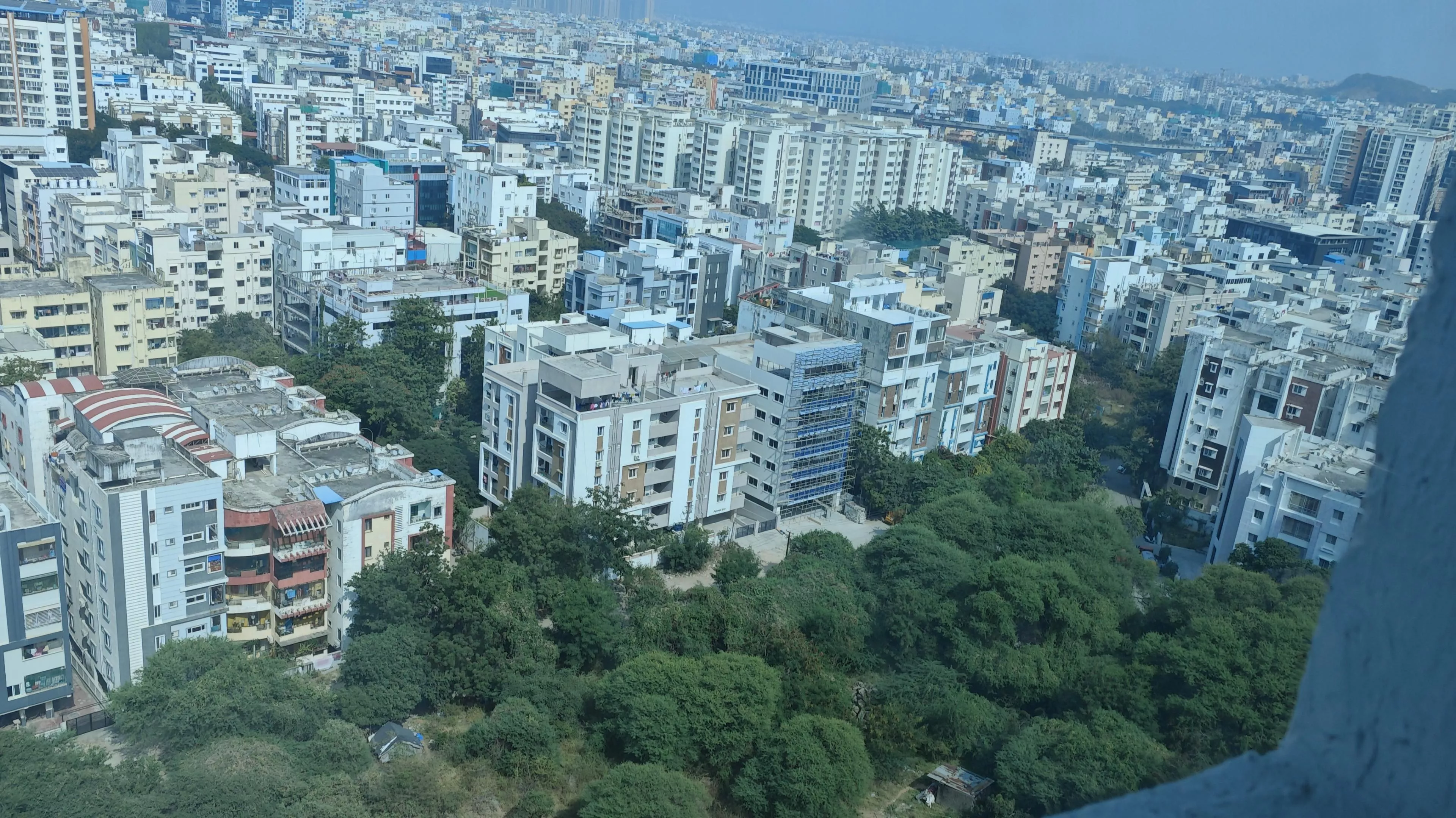 Men here Looking for a [F] for a meet-up at mindspace hitech City if anyone works in building 9 to 20 of mindspace let's catch up