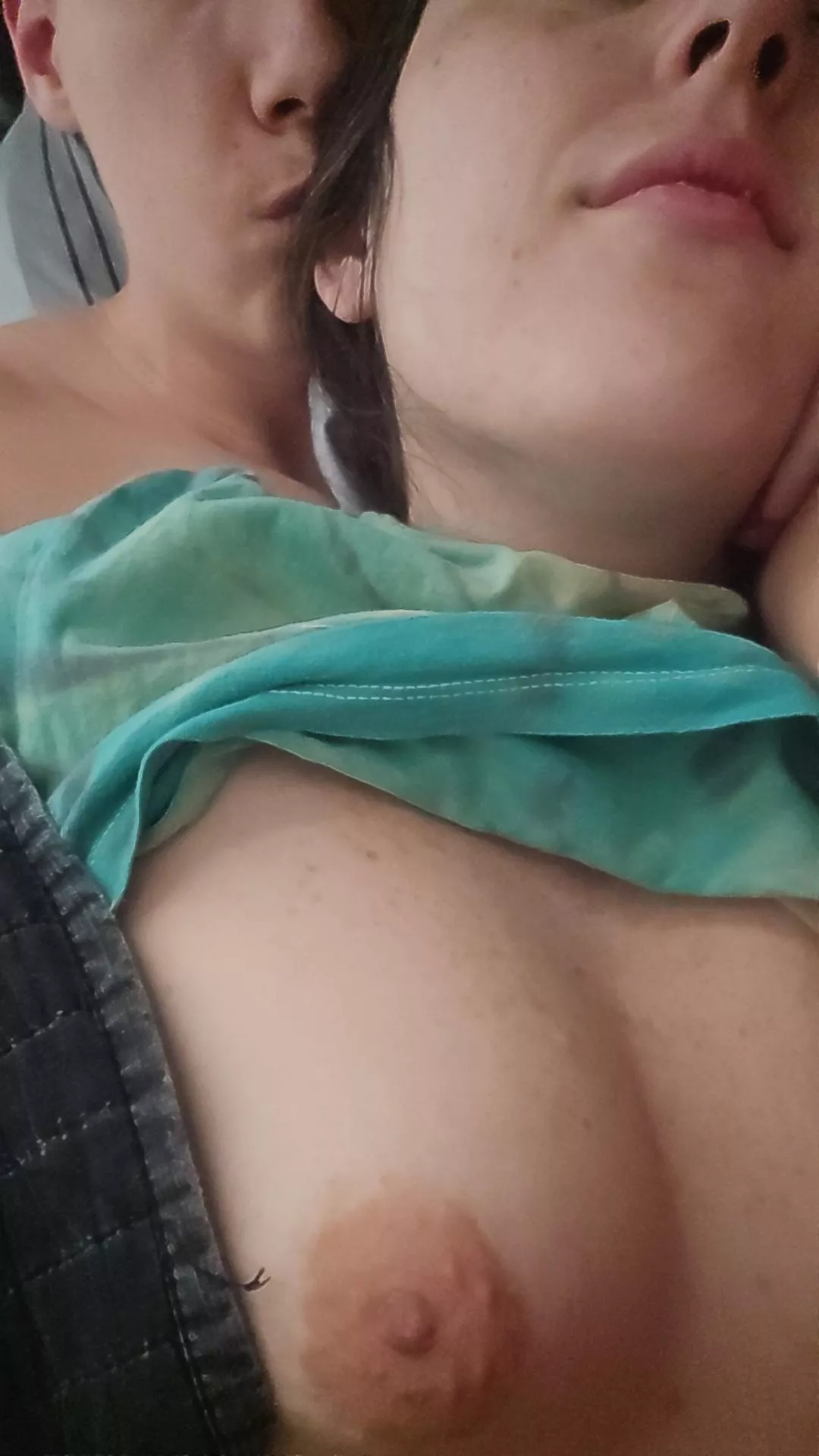 [MF4F] DMV Va I want a good slut to come suck my titts while I'm getting used