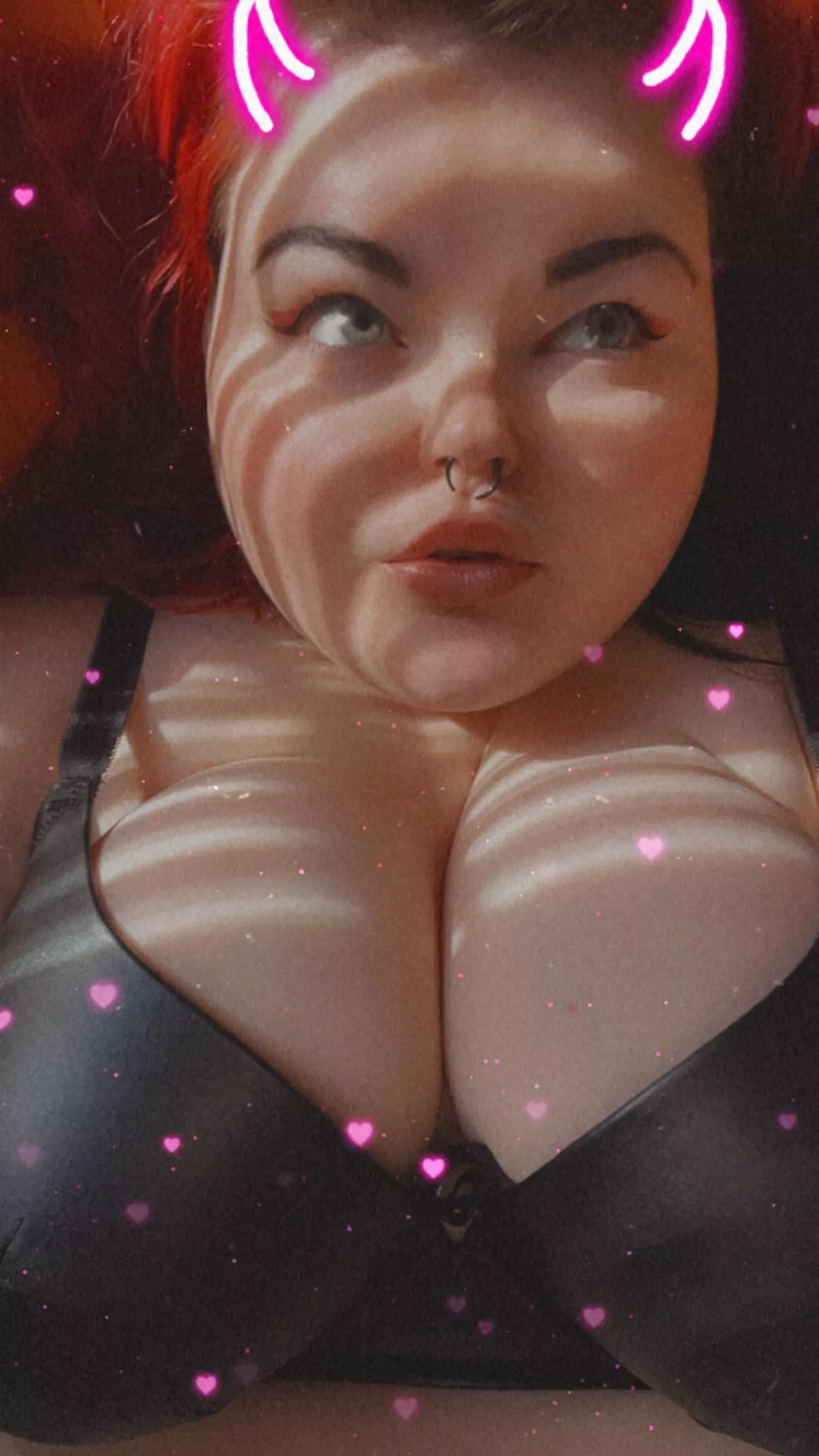 Mommy will smother u with her tits 