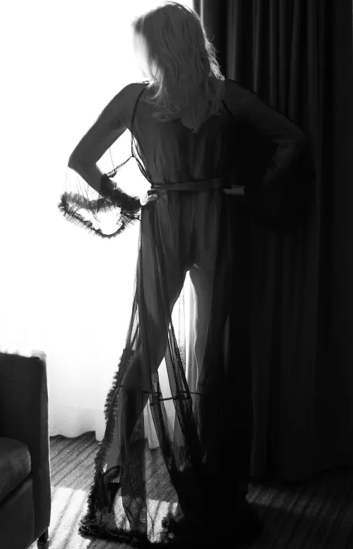 More Silhouette Sophie, 61