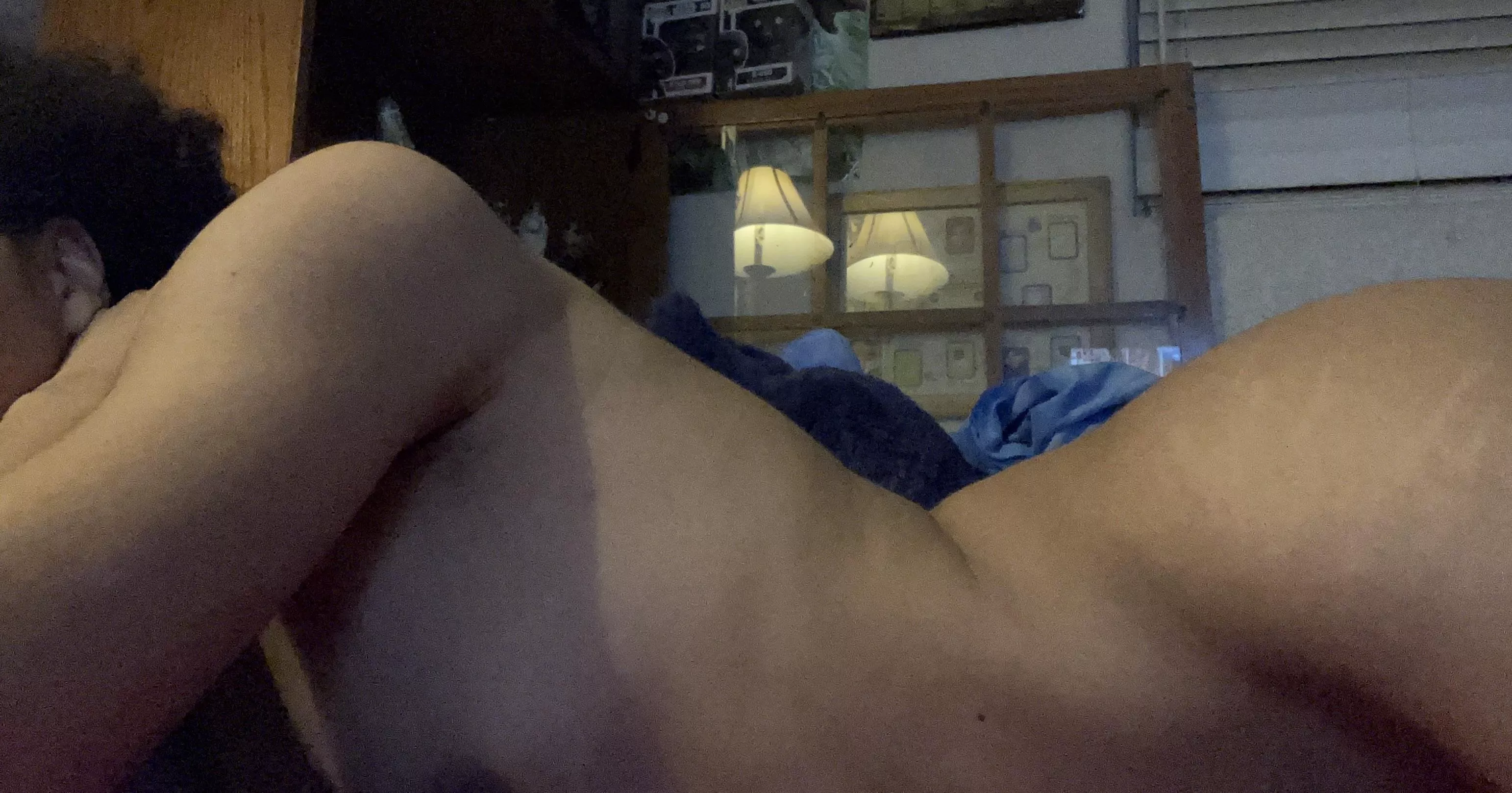 My hips were made to be held 🤭